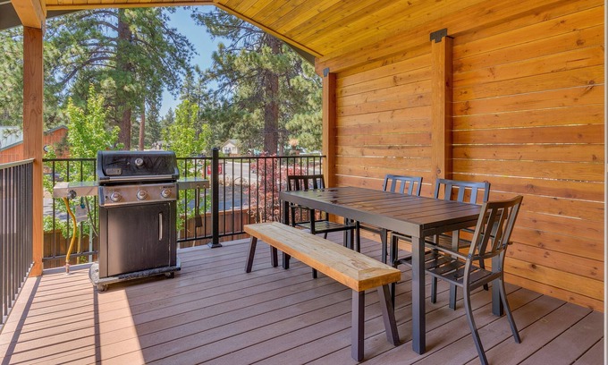 Y Area House | NEW! AC, Hot Tub, Grill, Newly Built, Open Floor Plan, Wifi, 2 of 6 – Emerald Bay Luxury