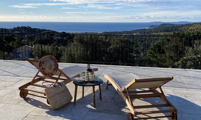 La Croix-Valmer Villa | NEW! Amazing sea view, high standing renovated villa with large swimming-pool