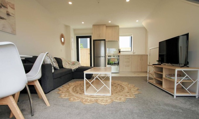 Christchurch City Centre Villa | New and Cosy on Salisbury Street - City Centre