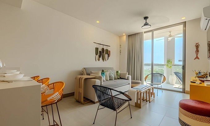 Zona Norte House | New and Luxurious with direct access to the beach