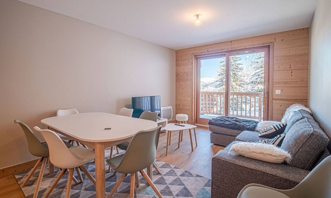 Valmorel Apartment | New apartment 6 people, ski-in with parking, Valmorel