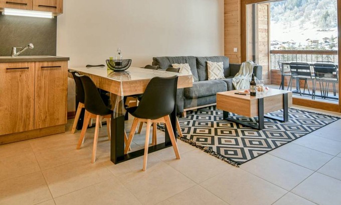 Le Chinaillon Apartment | New apartment at ski slopes, 2 bedrooms, balcony, wifi