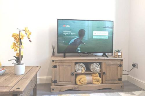 Bradford Apartment | NEW APARTMENT - Offline Bookings on 079-504-13594