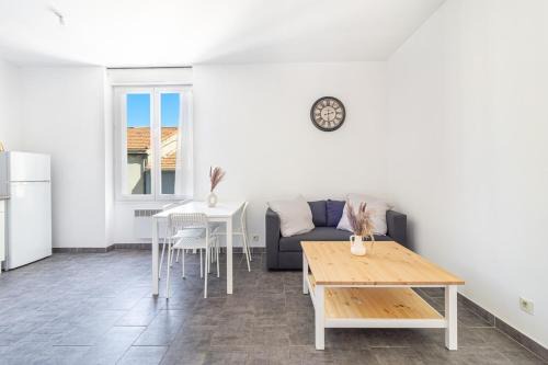 Saint-Pierre Apartment | New Appt lumineux Tout équipé Quartier central