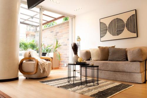 Laureles Apartment | New Apt w private Jacuzzi & AC