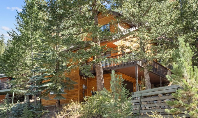Aspen Brook House | NEW! Aspen Brook Kyle Cabin By Estes Park Homes