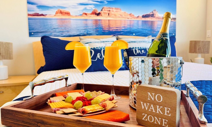 Page House | NEW At The Helm near Lake Powell, Horseshoe Bend, & Antelope Canyon