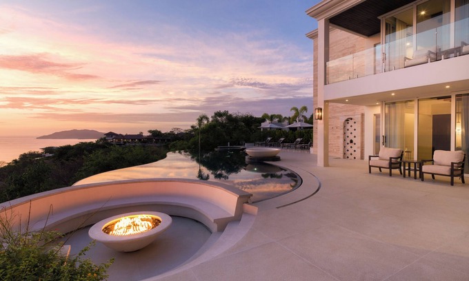 Tamarindo Villa | New Award-Winning Villa with 180° Ocean Views, Gourmet Breakfast and Gym