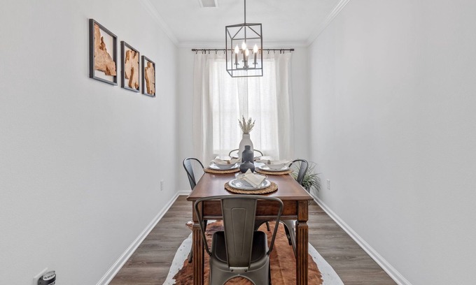 Lake Charles House | New! “Bayou Bungalow: Work or Wander”