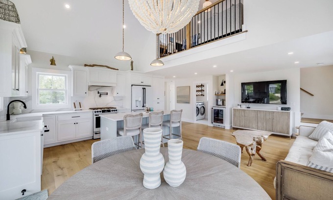 Campground Landing House | New Beautifully Designed Home with Private Beach Access