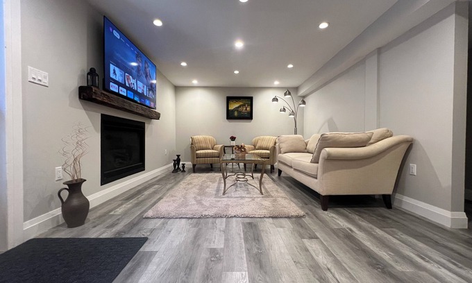 Barrie House | New-built 2-bedroom Luxury stay