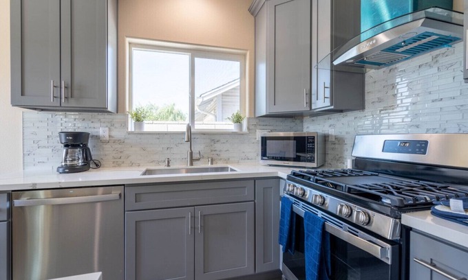 Bonita House | New Built, Cozy Home - 2bdrm, 2 bath
