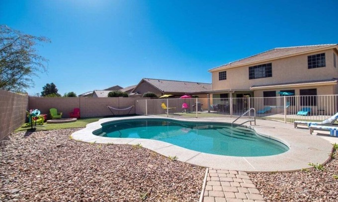 Casa Grande House | NEW! Casa Alessia 4BR Home & Heated Pool