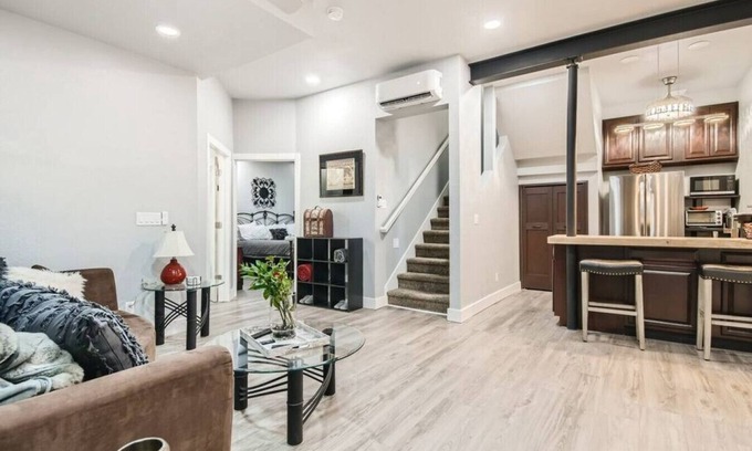 Twin Lakes Condo | New Centrally located Guest Suite w/Jacuzzi