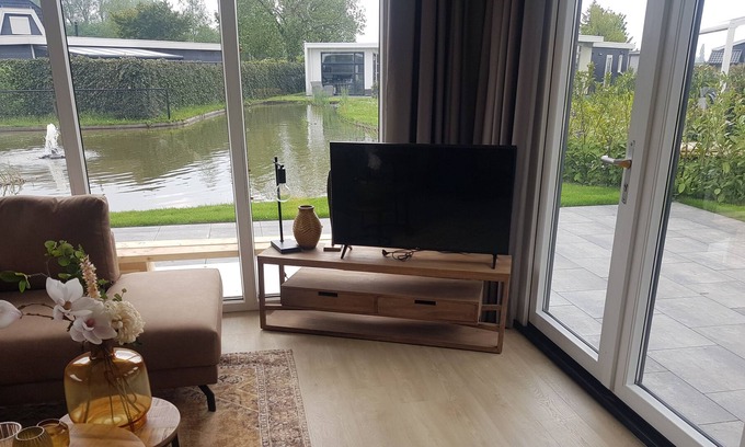 Lathum House | New chalet for rent