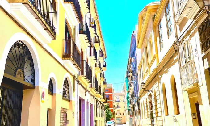 Barrio del Carmen Apartment | NEW Charming 1-bedroom apartment in lovely València with WiFi, AC
