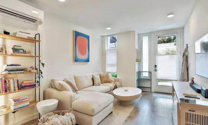 Broadway House | NEW! Chic Capitol Hill Townhome w/Views, Walkable