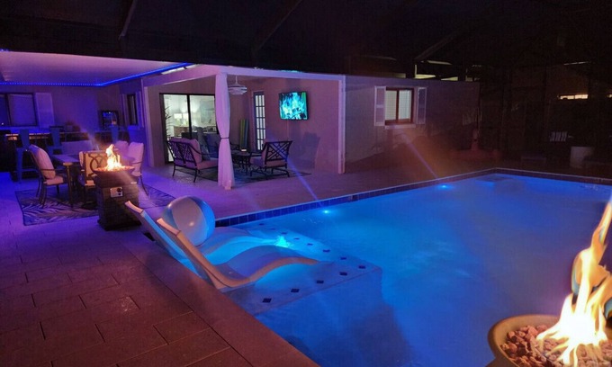 Palm Harbor House | New Close to Beach w/Amenities!