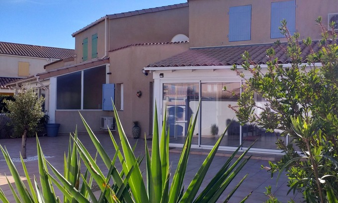 Portiragnes-Plage House | NEW! Comfortable villa 500m from the beach, Air conditioning, WIFI, residence with swimming pool