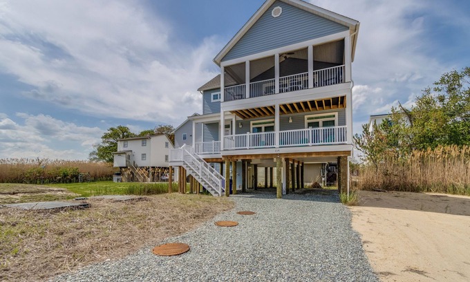 Broadkill Beach House | New Construction! Pet friendly, steps to the beach and water views
