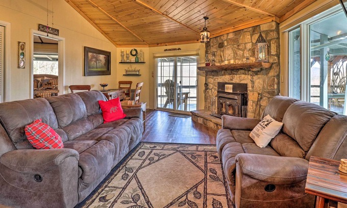Mountain Cabin | NEW! Cozy Cabin Retreat w/ Fire Pit, Grill & Views