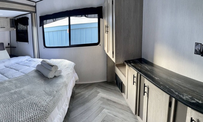 Northwest Orlando House | NEW + DELIGHTFUL 2 Bedroom Disney Camper/RV!