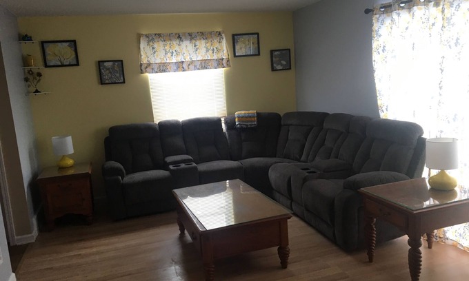 Willert Park House | New- Downtown Condo-Canalside/Riverworks/Bills/Sabres