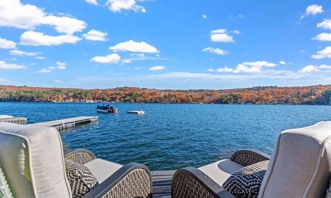 Alton Bay House | New Dreamy Lake Front Home