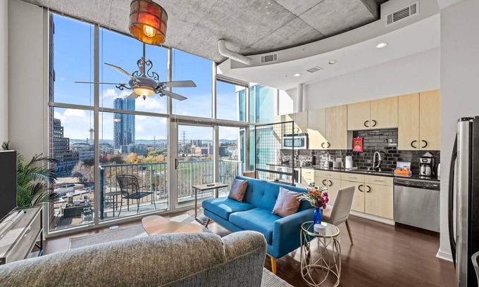 LoDo Condo | New! Executive Downtown Denver Condo - Amazing Views - Gym - Dog Friendly