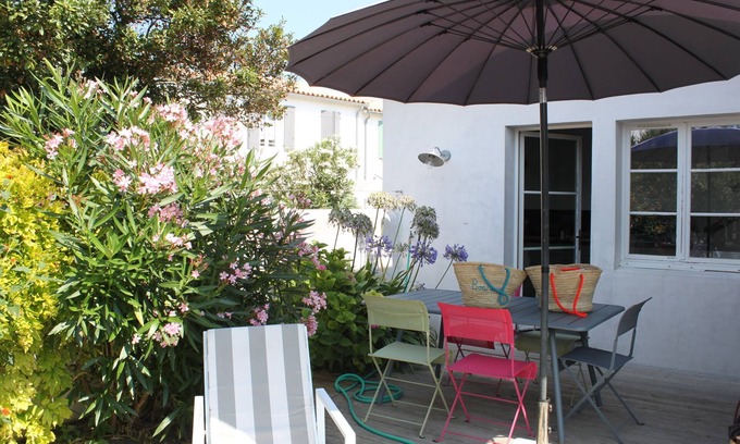 Saint-Clement-des-Baleines House | New house, tastefully decorated, 2 steps from the Whale Lighthouse