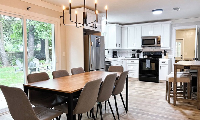 Gainesville House | NEW! Gainesville Peaceful Retreat - Family & Pet-Friendly! Close to UF & Shands.