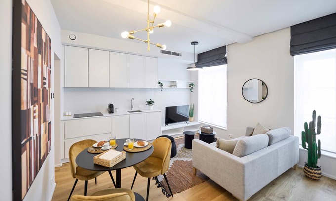 Stalingrad Apartment | New - Grand Place - Place du Grand Sablon - Studio