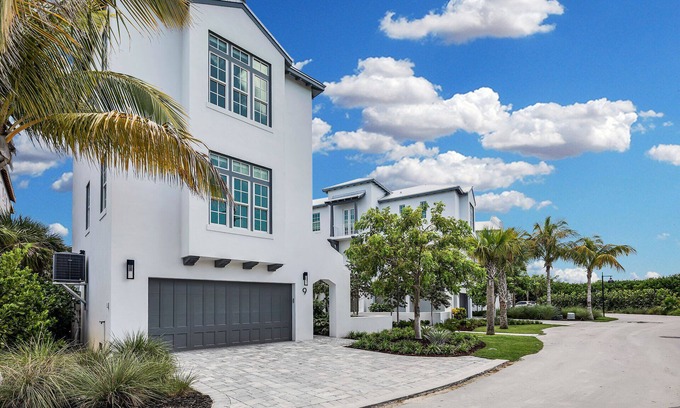 Marathon House | New Home in New Waterfront Community -Pool, Pickleball -FREE DOCKAGE till 11/30!