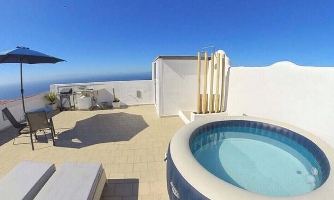 Adeje Apartment | NEW JACUZZI ETERNAL SPRING