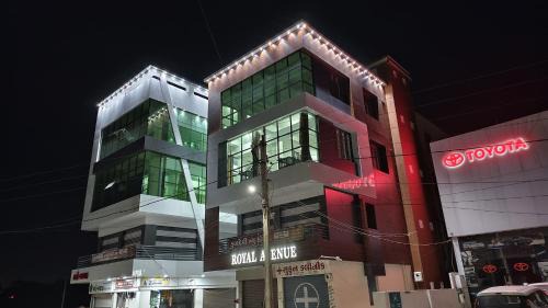 Wadhwan Hotel | New kuldevi hotel