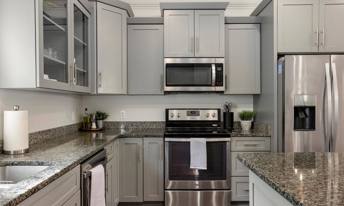 North Chattanooga House | NEW! Liberty Belle | Family + Dog Friendly | CLOSE to Downtown! | 4 Bed, 3.5 Bath