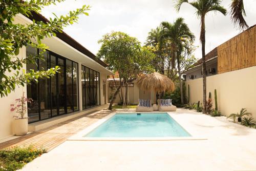 Batu Bolong Villa | New Life Wellness
