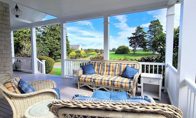 Eastham House | NEW LISTING! 3BD+ Custom Home-A/C, Hot Tub, Assoc Dock & Beach, Town Cove Views