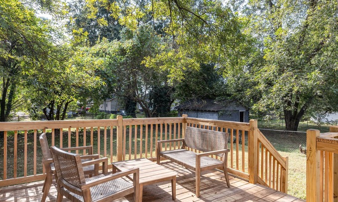 Dunean House | NEW LISTING! Downtown Delight: Cozy & Pet-Friendly Retreat by RedAwning