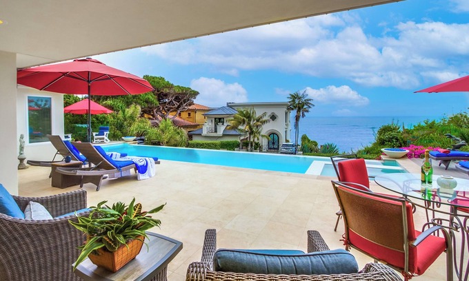 Lower Hermosa House | New Listing, stunning ocean views and infinity pool with amazing outdoor space