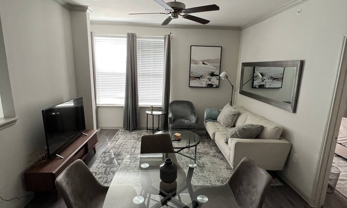Barker House | NEW! Luxe 1 Bedroom Townhome | balcony | pool | free parking