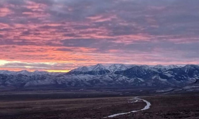 Mackay Cabin | New, luxurious, amazing view, Elk Cabin