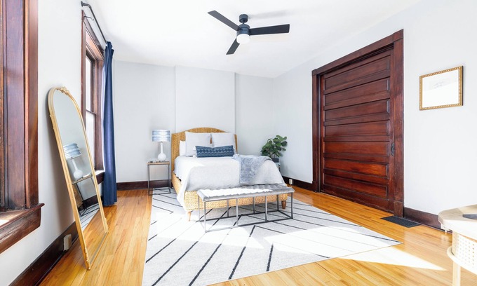 Paducah Condo | NEW! Moore Flats- Unit B- 2 bed/1 bath, walking distance to Riverfront!