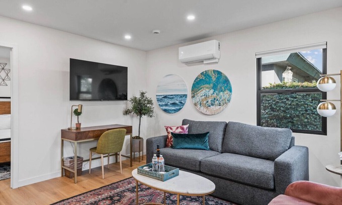 North Pacific Beach Apartment | New Pacific Hideaway