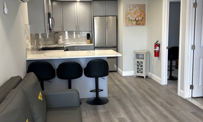 Seaside Heights Condo | New re-Model Fantastic 2-Bdrm Beach Block. King bed!