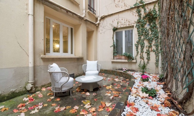 7th Arrondissement Apartment | New Renovated Studio Invalides Effeiltower 2 Pers