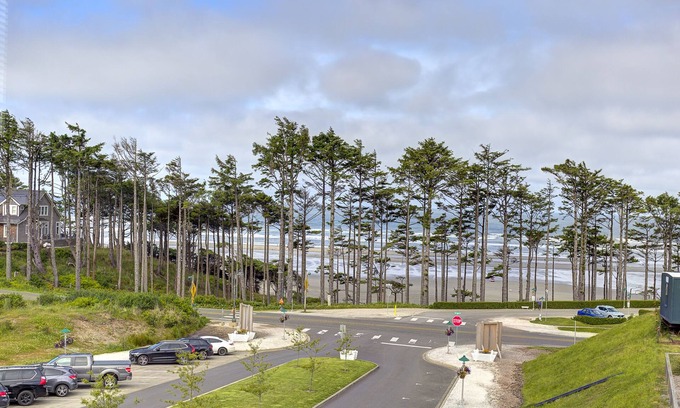 Seabrook House | New* Seabrook's Sundowner, a 2-bedroom oceanview townhome!