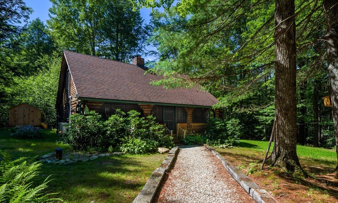 Andover Cabin | NEW! Secluded Log Cabin in the Mountains -- Minutes from Okemo