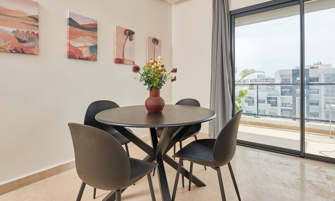 Hay Riad Apartment | ☆ New Sophisticated 3 BR Apartment + Swimming Pool