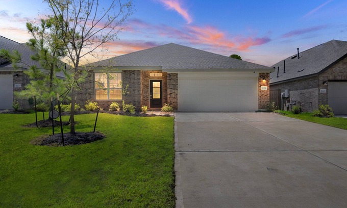 Conroe House | NEW! Spacious 3BR Retreat Near Lake Conroe